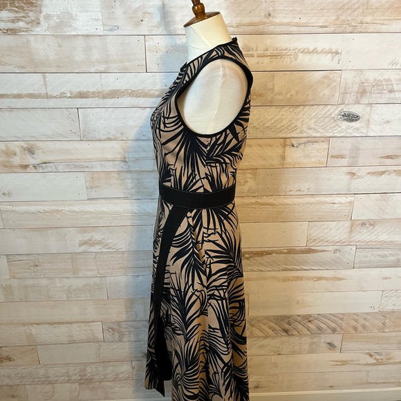NWOT Hugo Boss Denura Palm Fond wrap midi dress size XS - Picture 4 of 10